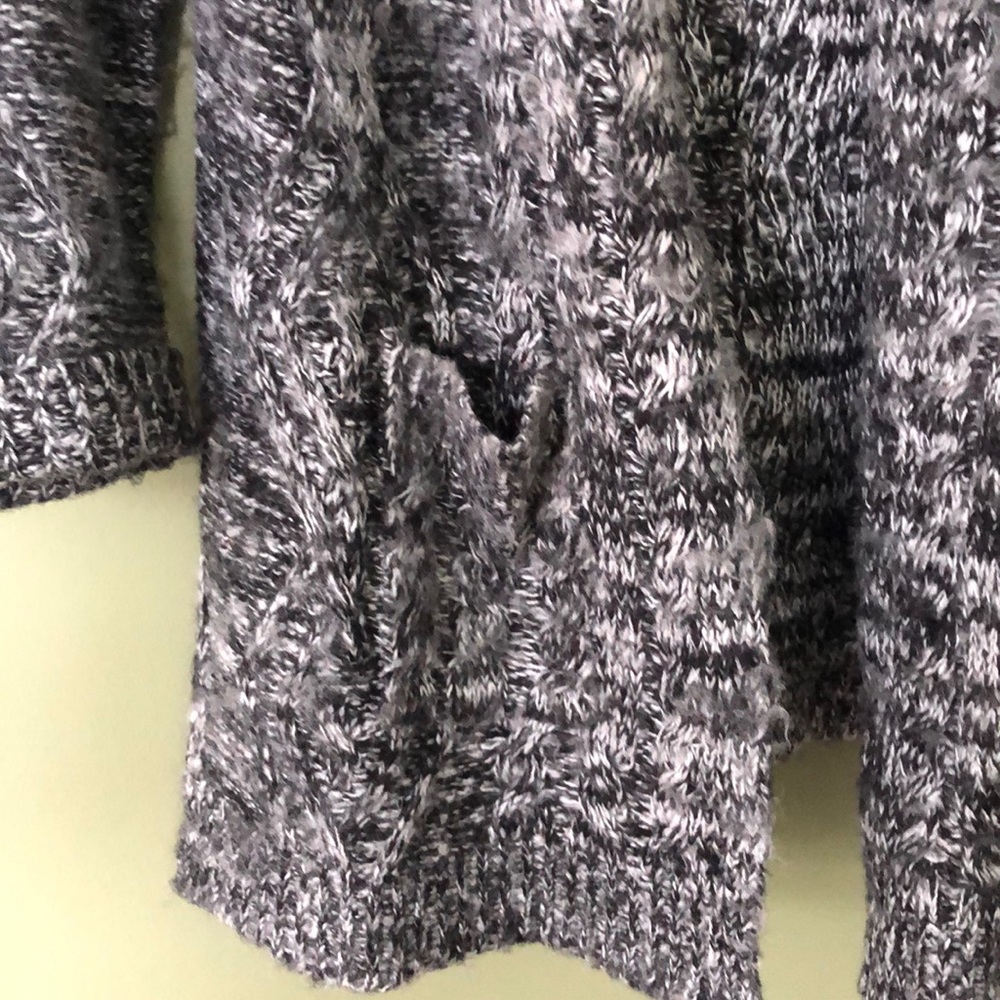 Sweater - Picture 2 of 2